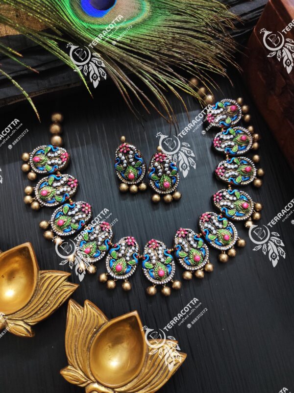 NECKLACE - 50