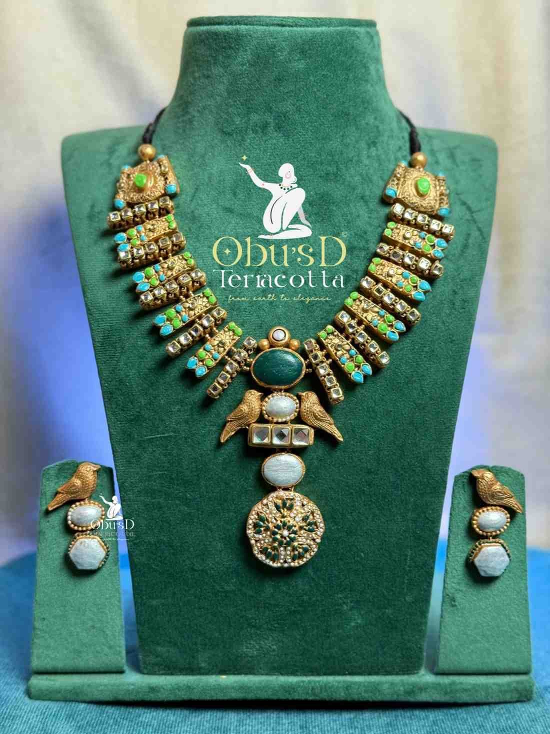 ekiya-kundhan-parrot-mid-length-haram