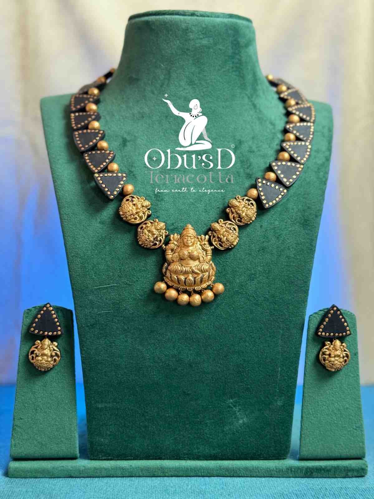 fushion-lakshmi-mid-length