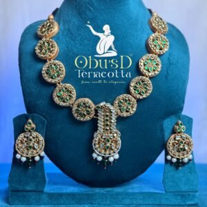 ROYAL GREEN KUNDHAN NECKLACE