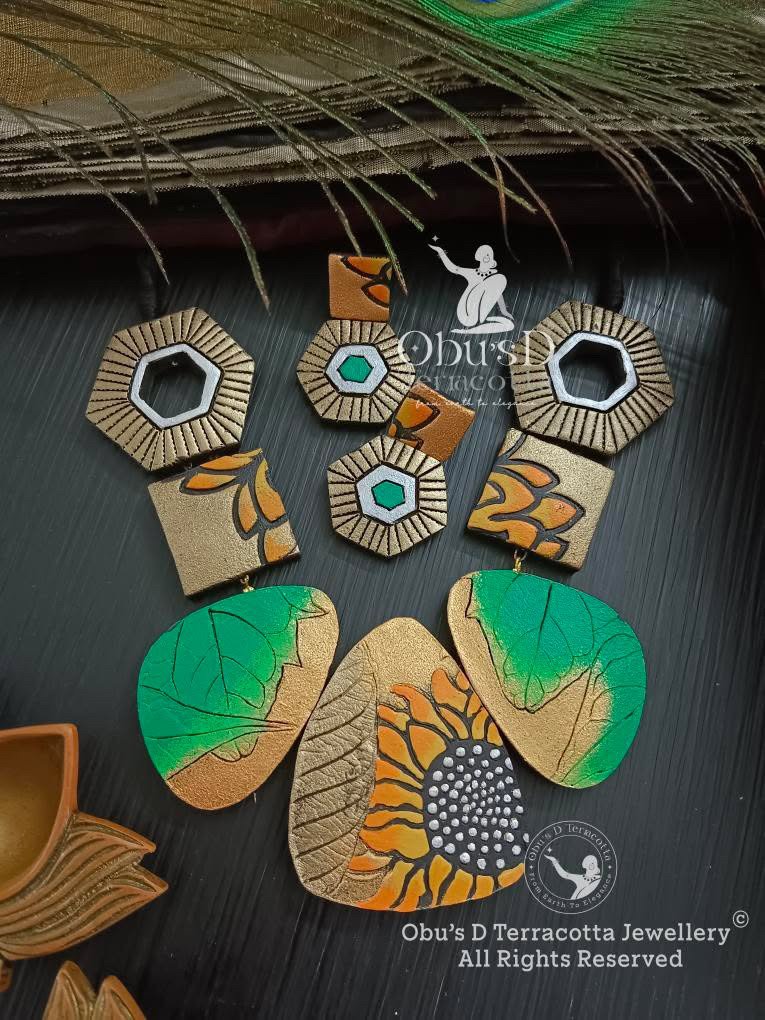 terrametric-leaf-motifs-necklace