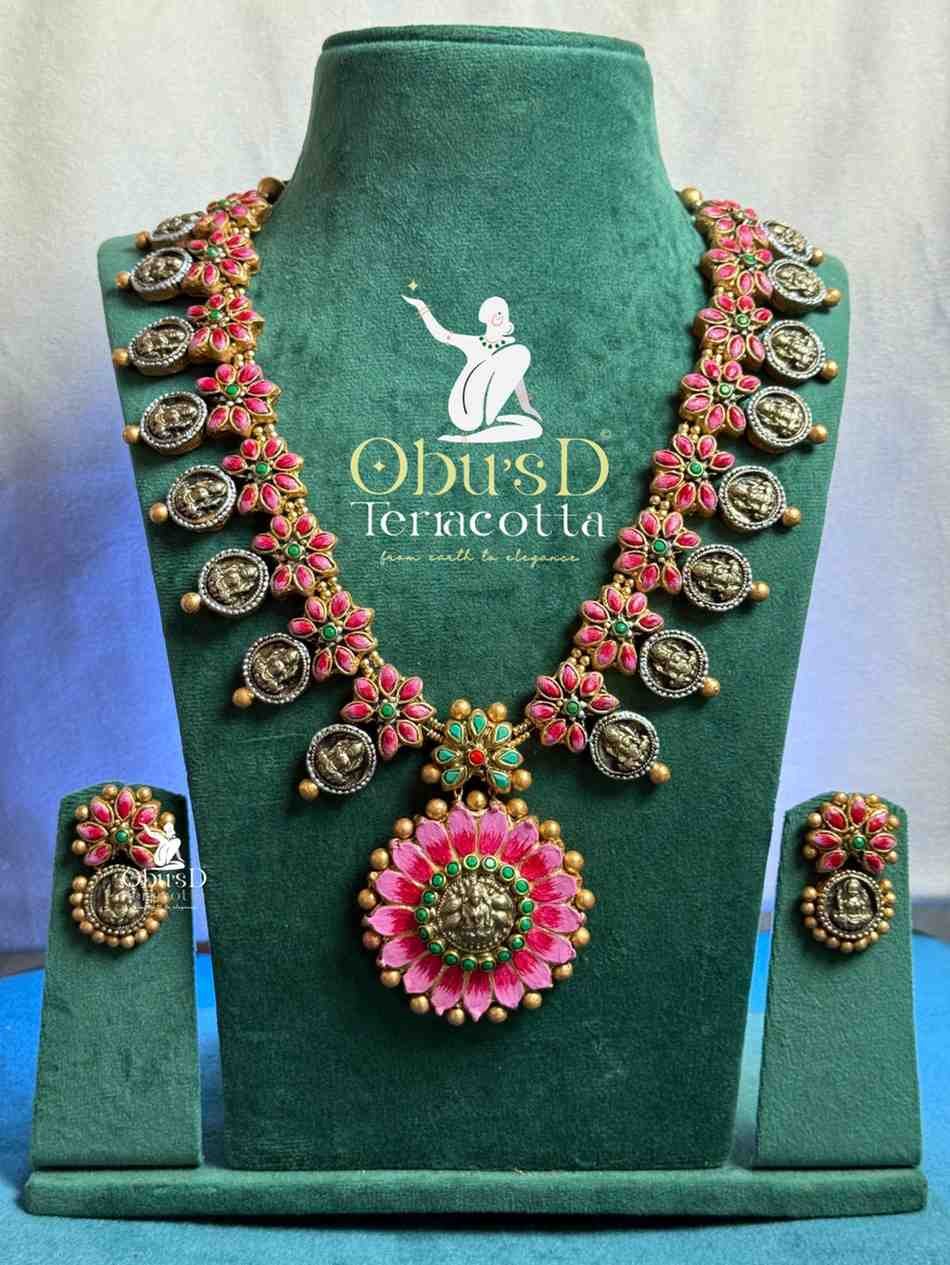 vamshi-flower-lakshmi-haram