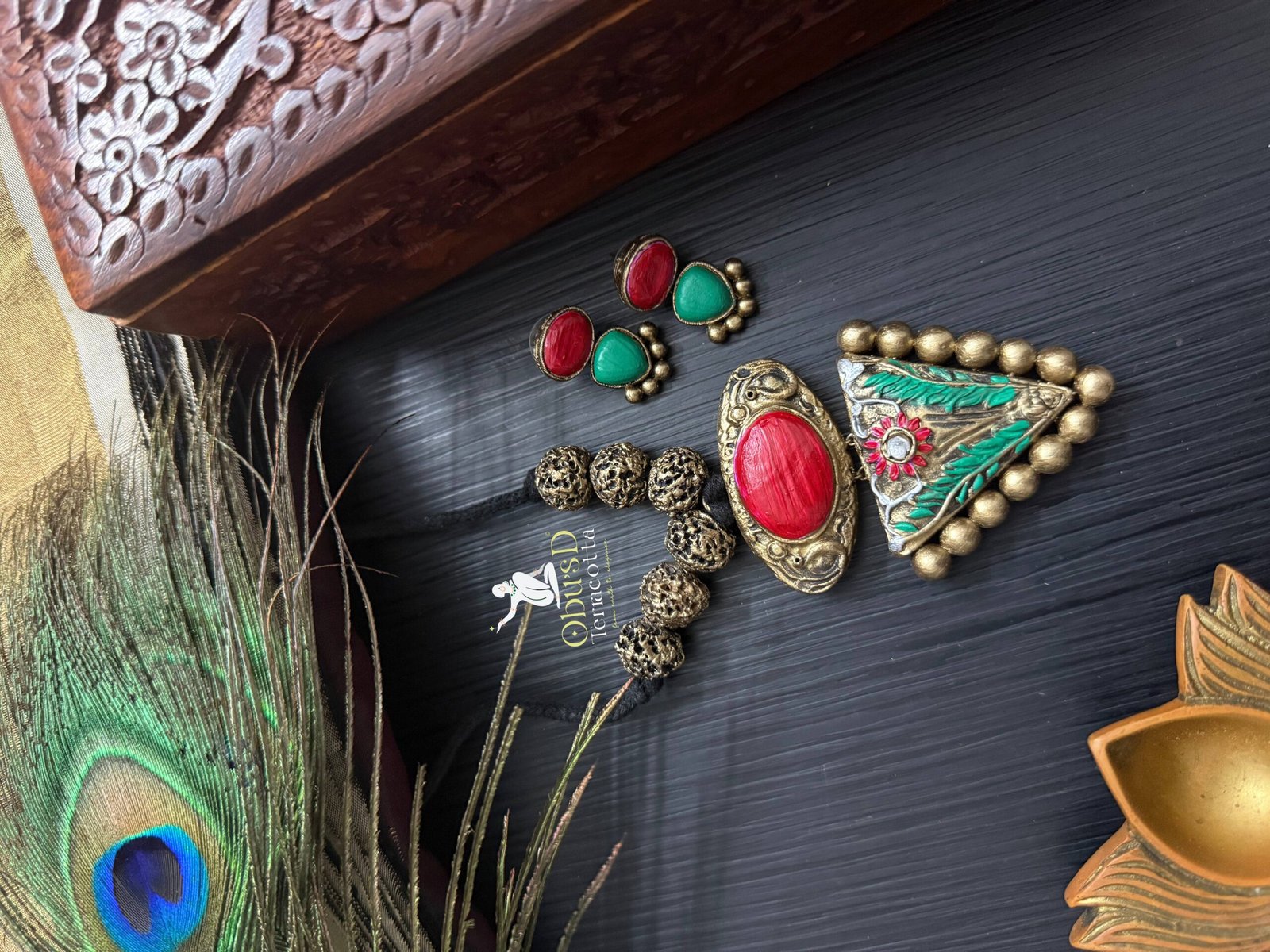 antique-red-green-terracotta-jewelry-set