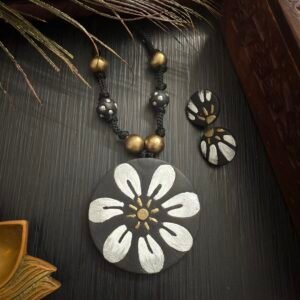 WHITE FLORAL TERRACOTTA JEWELRY SET