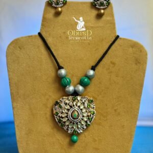 ROYAL GREEN HEART TERRACOTTA JEWELRY SET