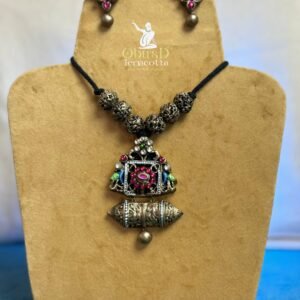 ANTIQUE MULTICOLOR TERRACOTTA JEWELRY SET