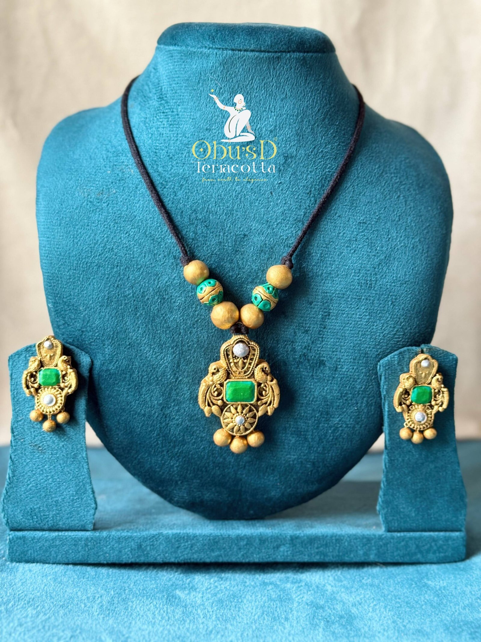 antique-green-stone-terracotta-jewelry-set