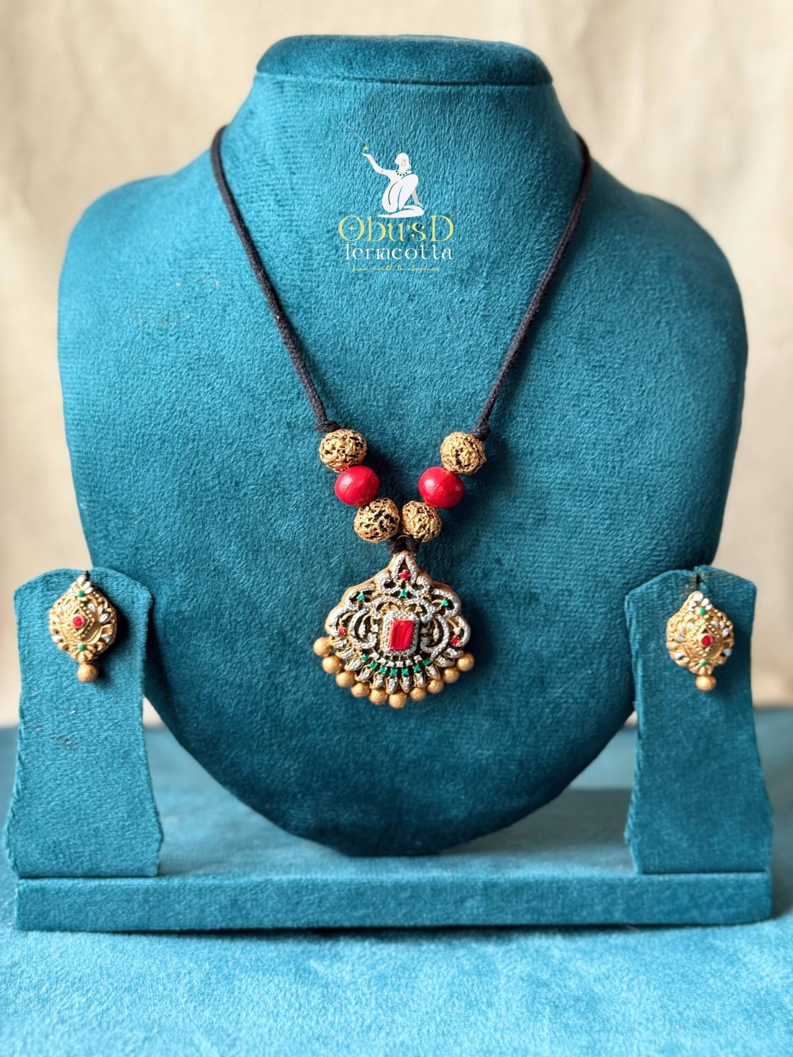 royal-red-heritage-terracotta-jewelry-set
