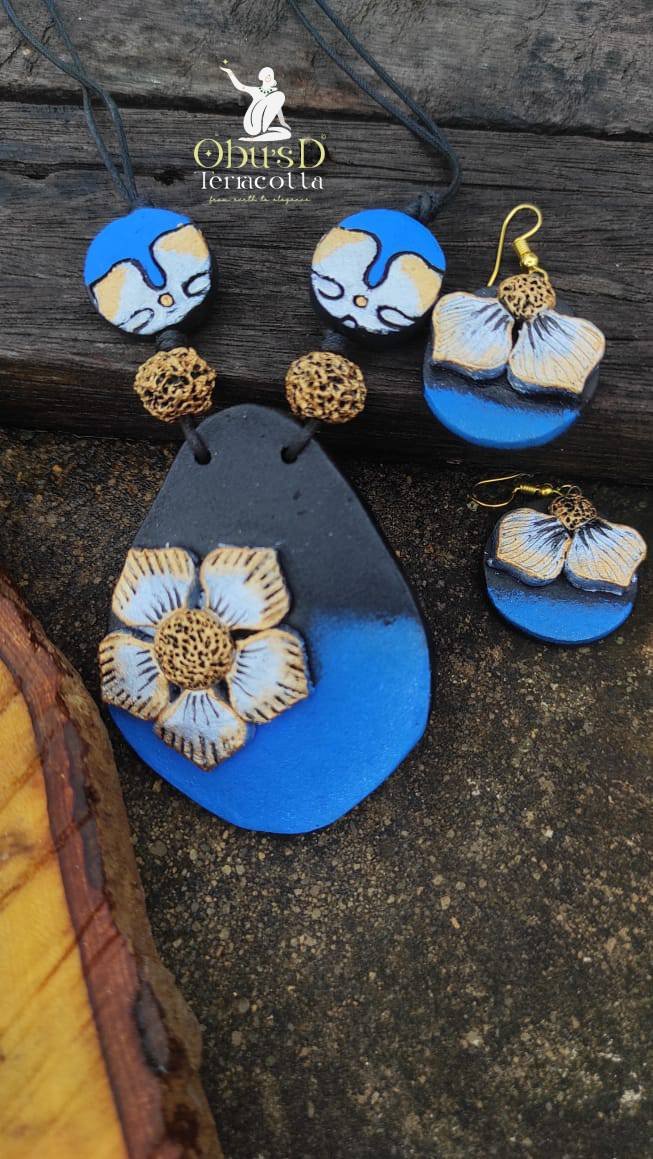 blue-floral-design-terracotta-jewelry-set
